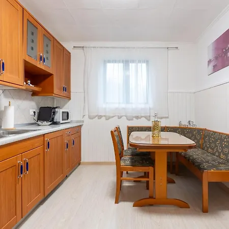 Apartma Lozar Айдовшчина
