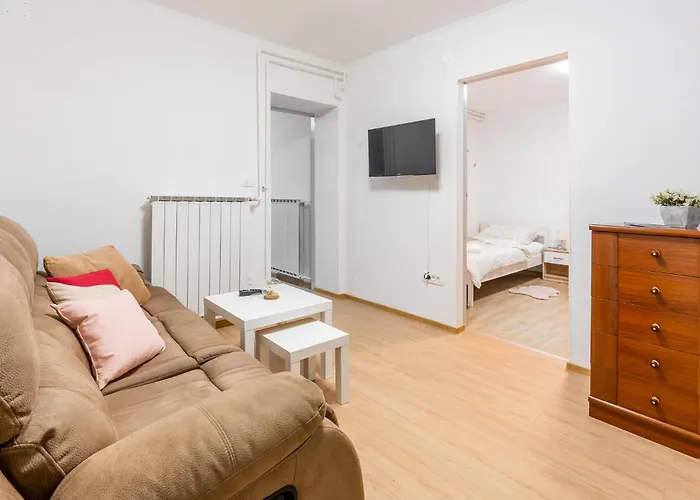 Daire Apartma Lozar *